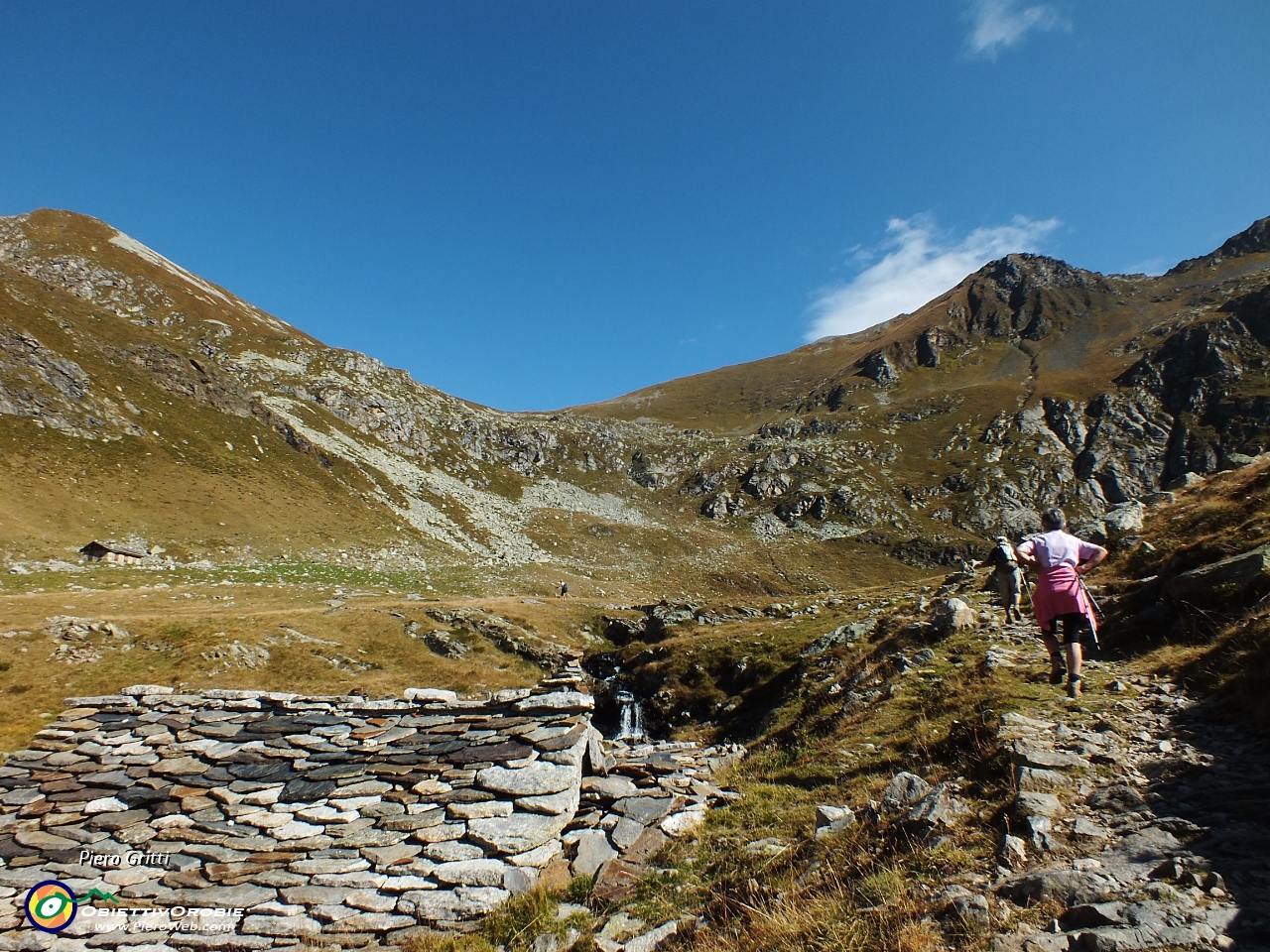 20 vista verso il Passo di Publino e Pizzo Zerna.JPG